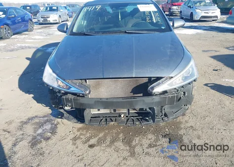 2019 Hyundai Elantra Sel z USA, uszkodzony, nr VIN KMHD84LF2KU811419